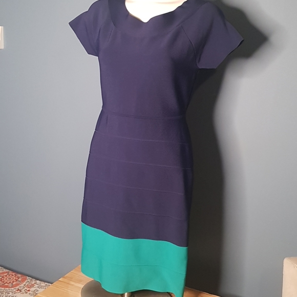 BCBG Color Block Body con - Picture 2 of 5